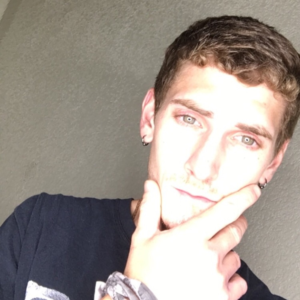 Meet your Posher, Joshua